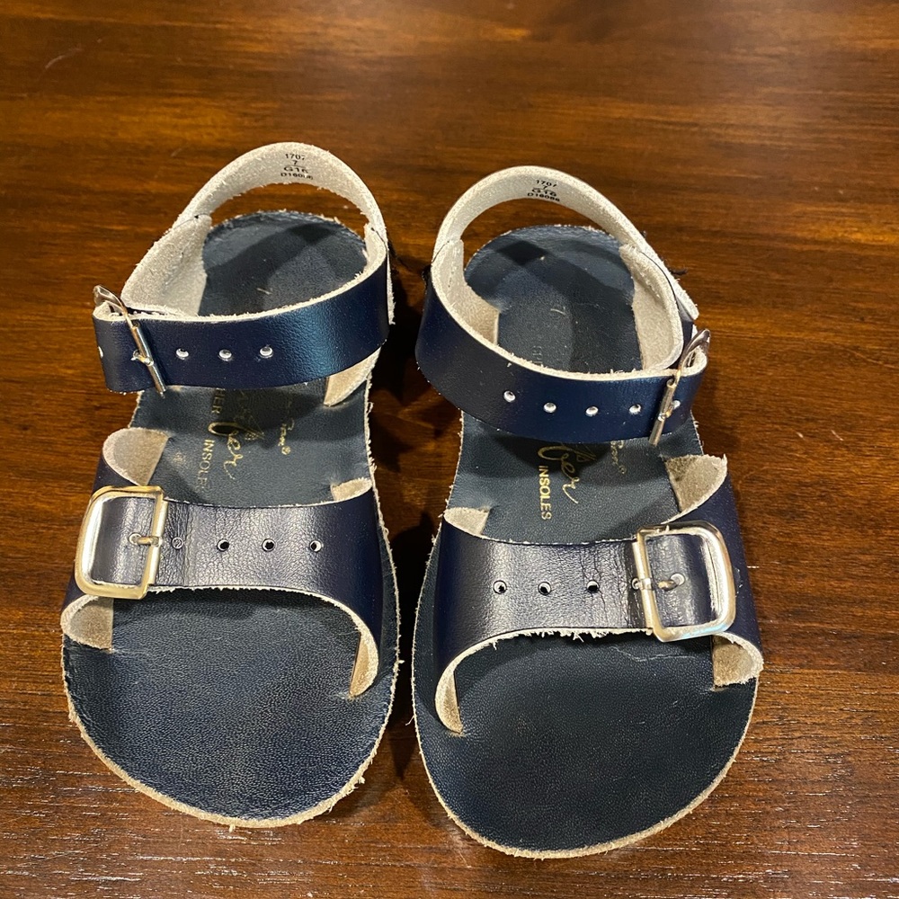 San sun sandals Navy  size 7 toddler